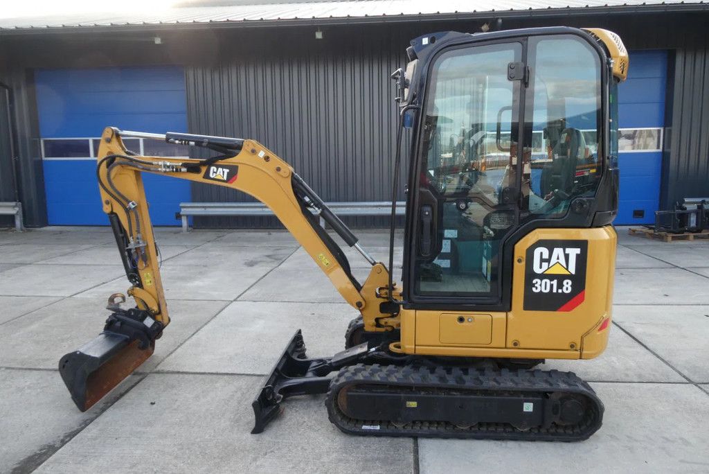 Caterpillar 301.8