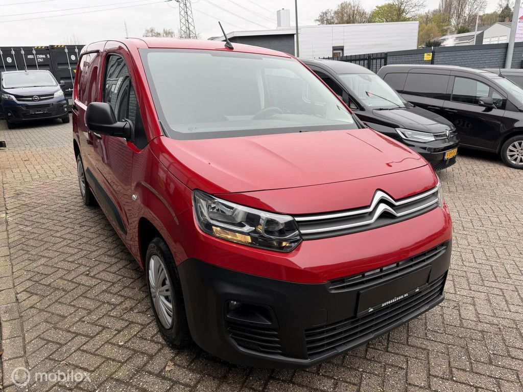 Citroen Berlingo 1.2 110 PK 11-2020 BTW / BPM vrij Airco PDC