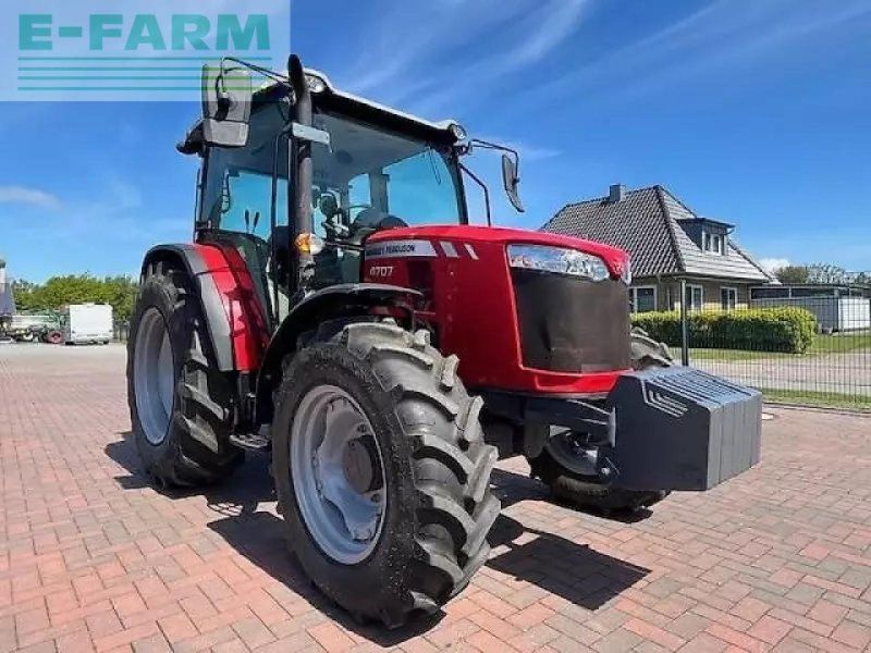 Massey Ferguson 4707 mit power shuttle + luftdruck wie neu !!