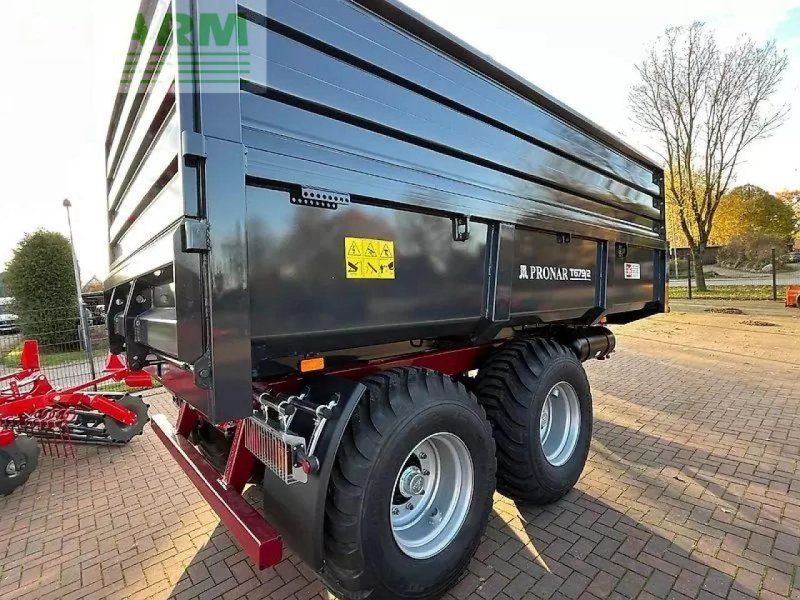 Pronar t6792  aufsätze + 50060-22.5 (im vorlauf)