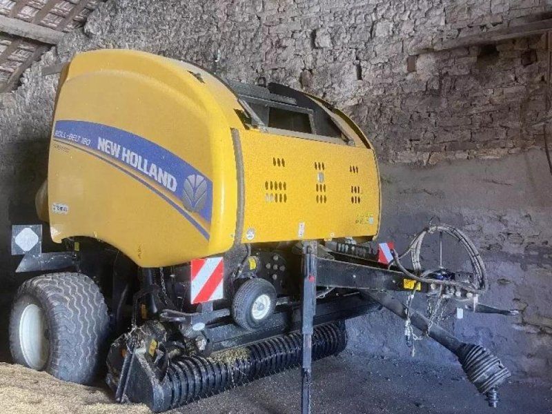 New Holland roll-belt 180 superfeed