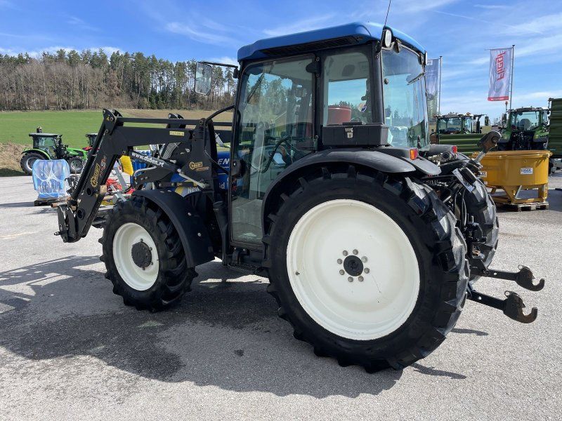 New Holland T4050 N