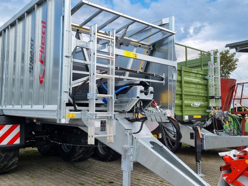 Fliegl Gigant ASW 271 C