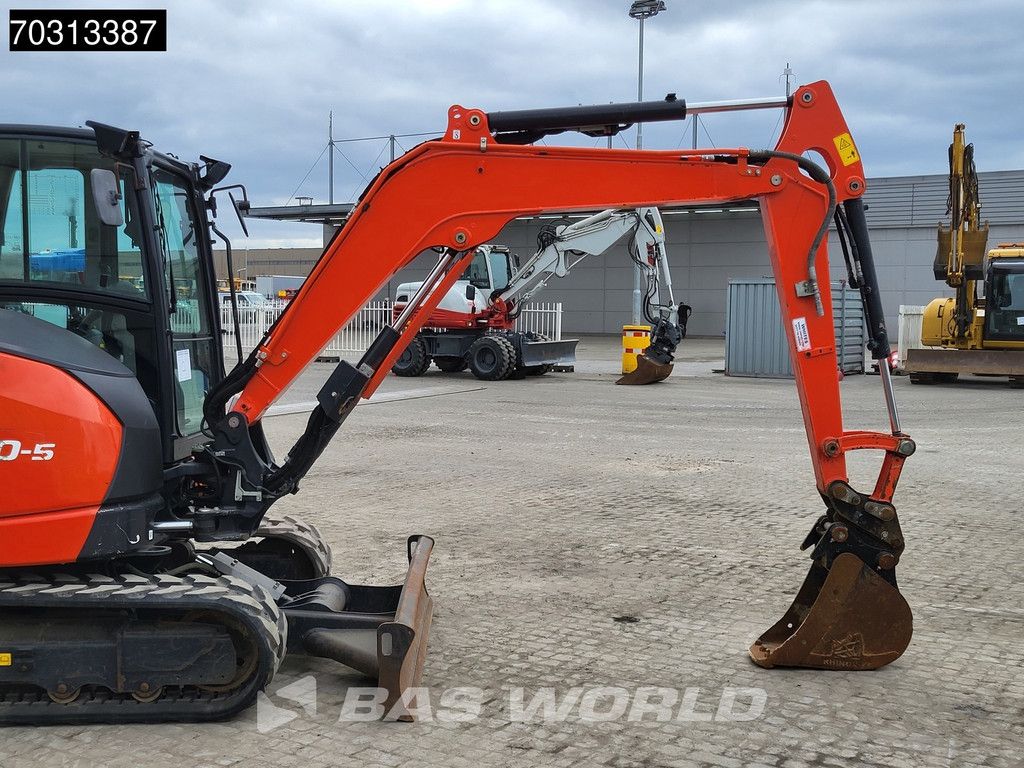 Kubota U50-5 3 Buckets