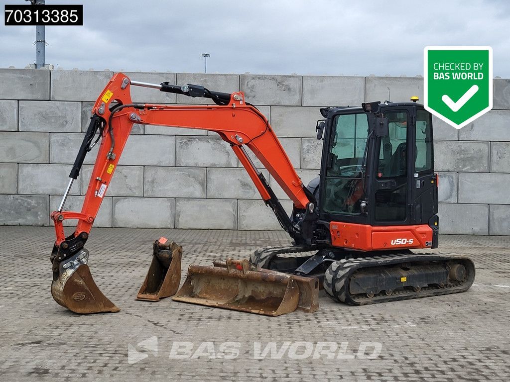 Kubota U50-5 3 Buckets