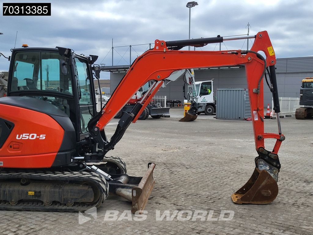Kubota U50-5 3 Buckets