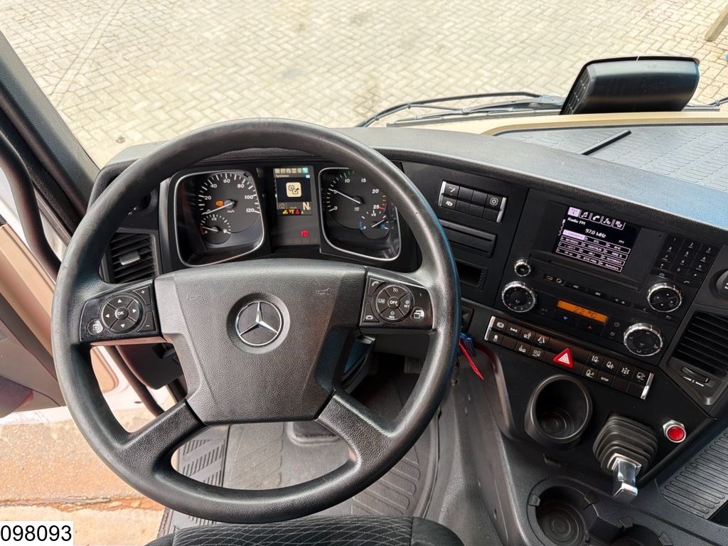 Mercedes Actros 2343