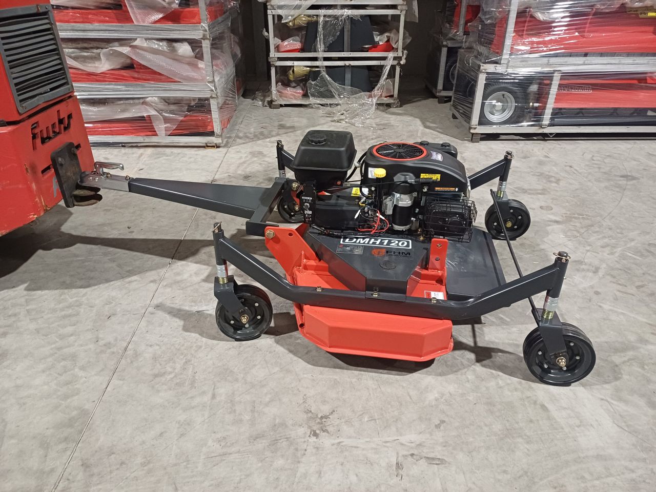 Getrokkenmaaier / frontmaaier bloter met eigen motor