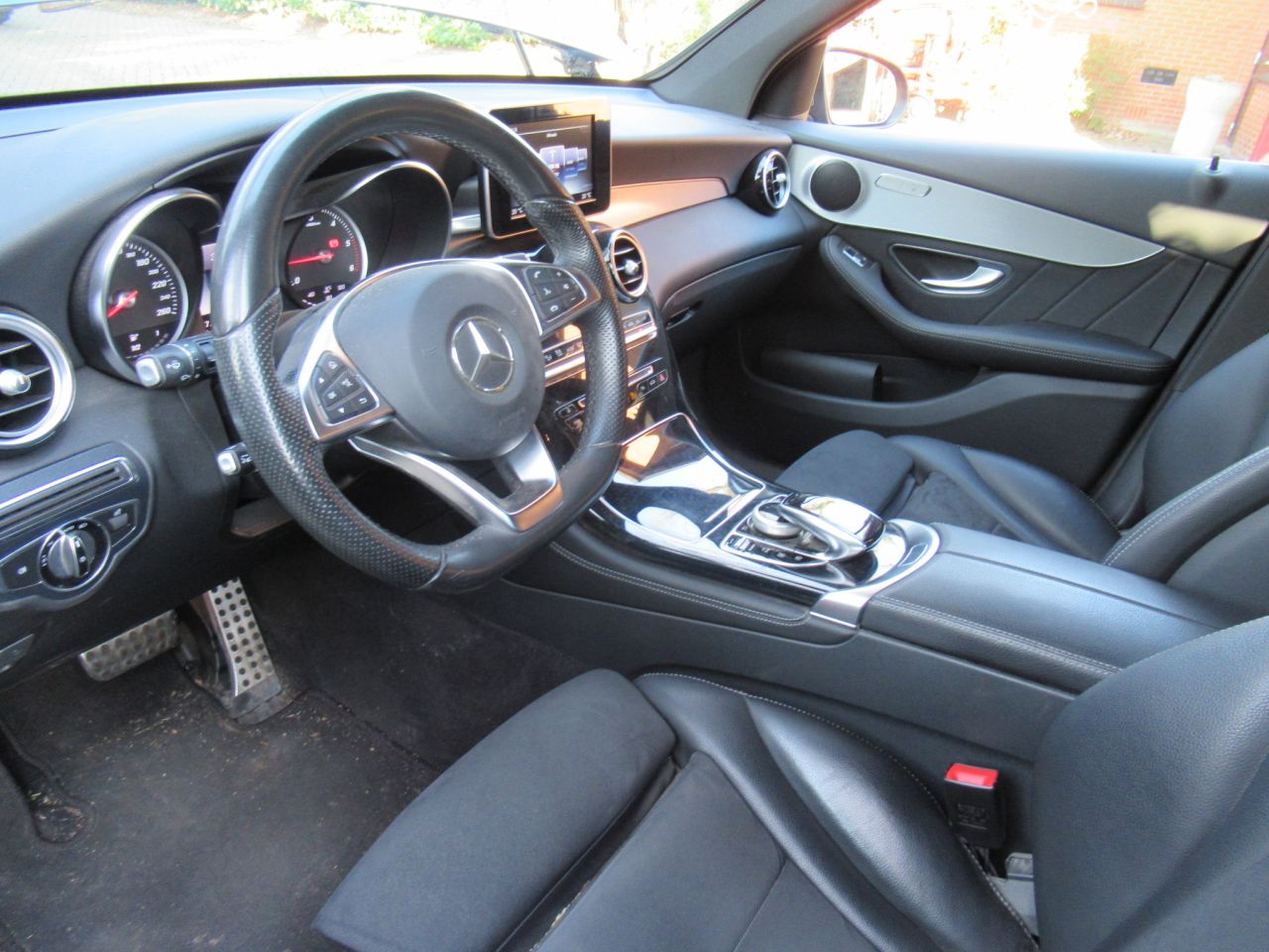 MERCEDES BENZ GLC 220D 4 MATIC 4X4 AUTMAAT AIRCO SCHUIFDAK