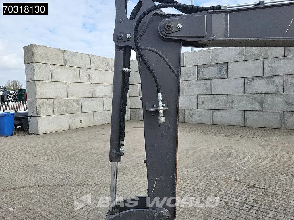 Volvo ECR50 F A/C - 3 Buckets