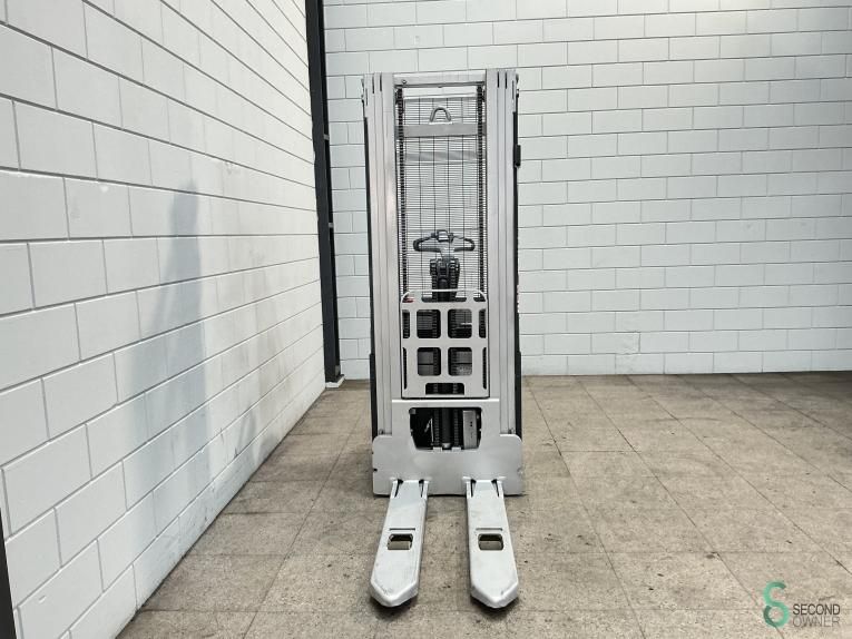 Stackers Electric Still EXV-SF14 2021 Triplex