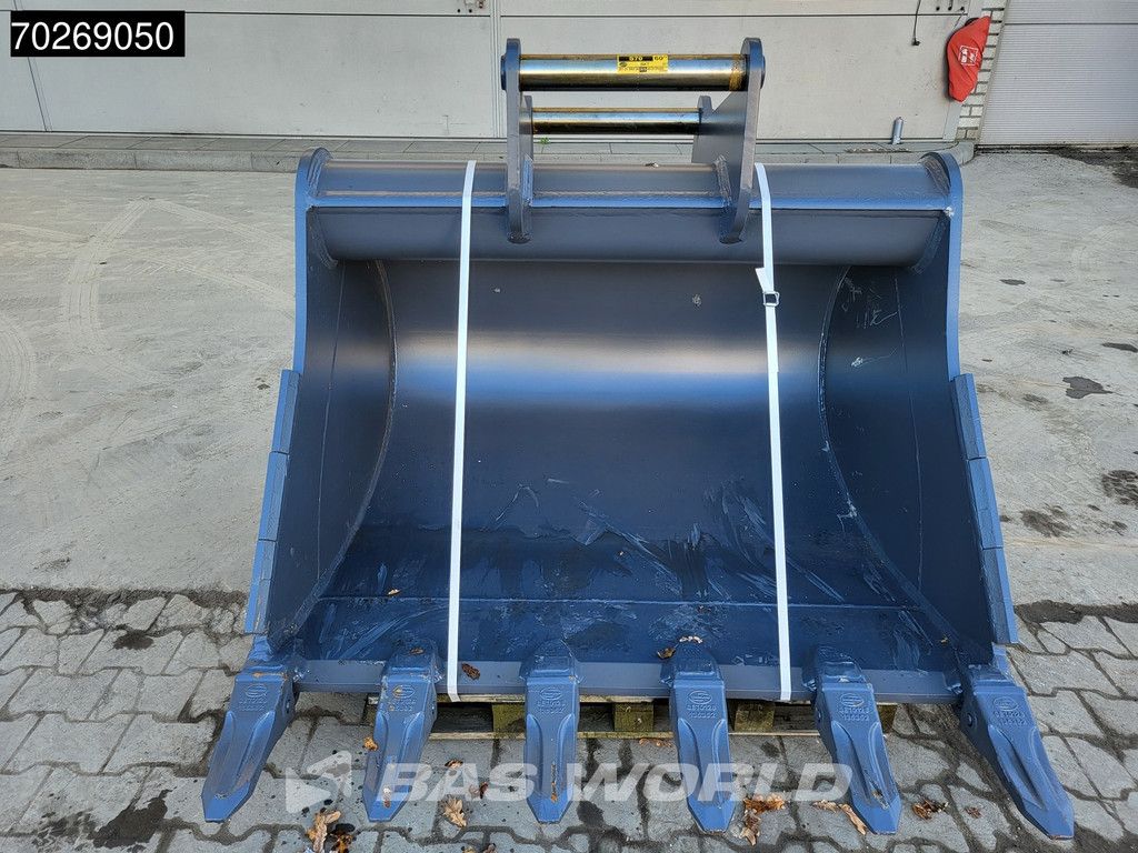 Strickland S70 1.2 M3 - 1.5M WIDE