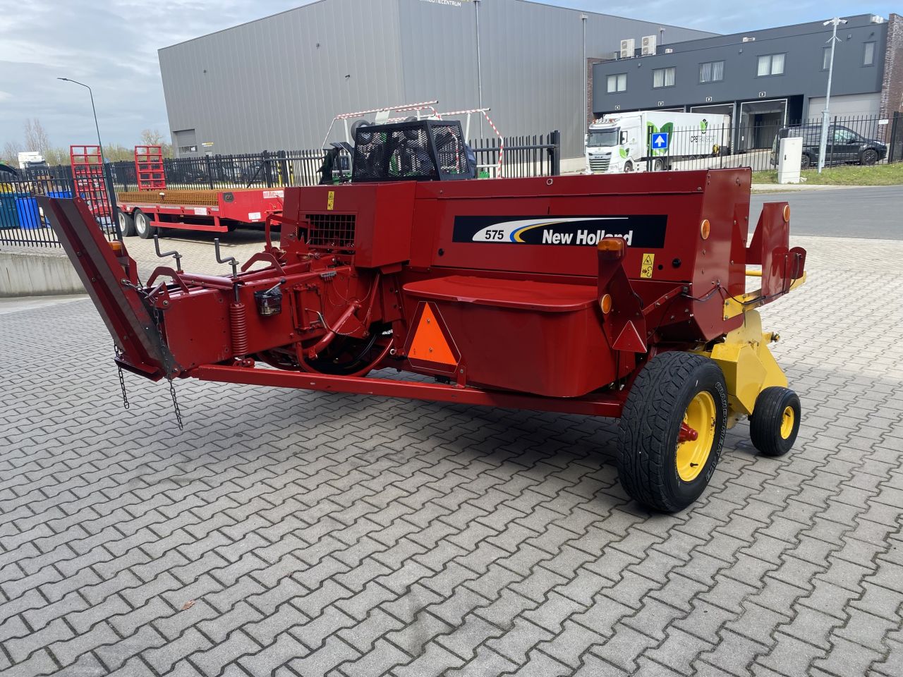 New Holland 575 Balenpers / kleinpakpers