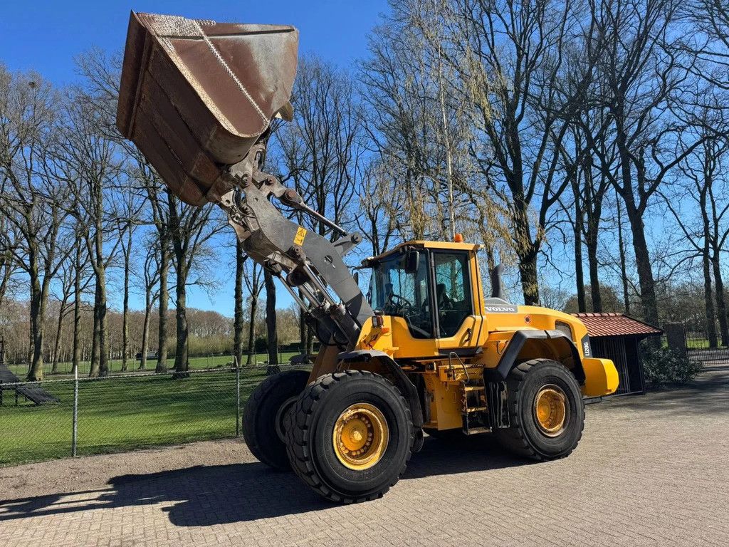 Volvo L120G Shovel loader