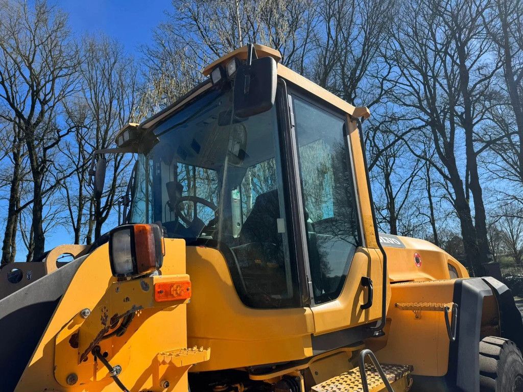 Volvo L120G Shovel loader