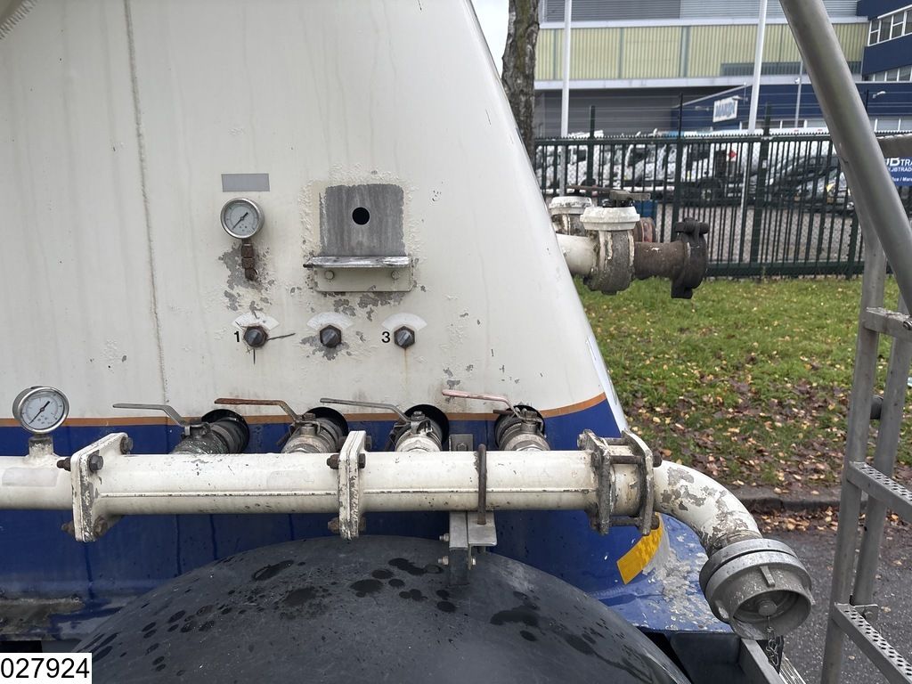 Feldbinder Silo 40.000 Liter