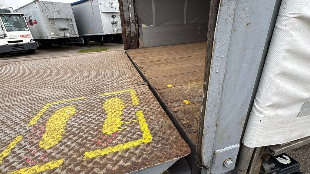 Van Hool 2B2001 Liftas + Stuuras 2000KG Gegalvaniseerd LBW APK/TUV 07-2026 SAF Schijfremmen