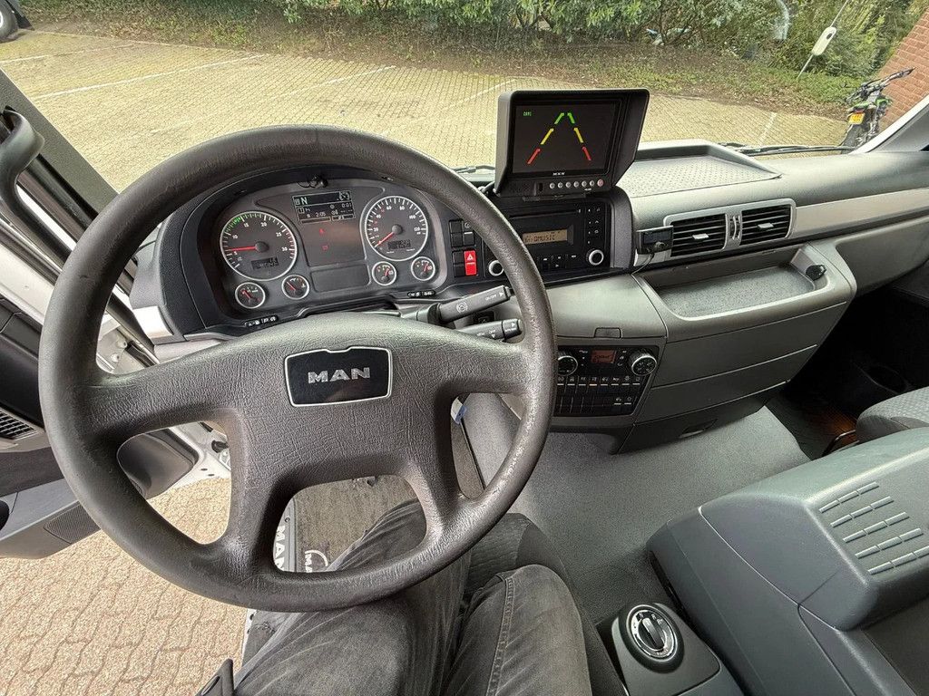MAN TGS 26.320 EEV Koffer Stuuras AHK 3.000KG LBW 366.840 KM! NL Truck
