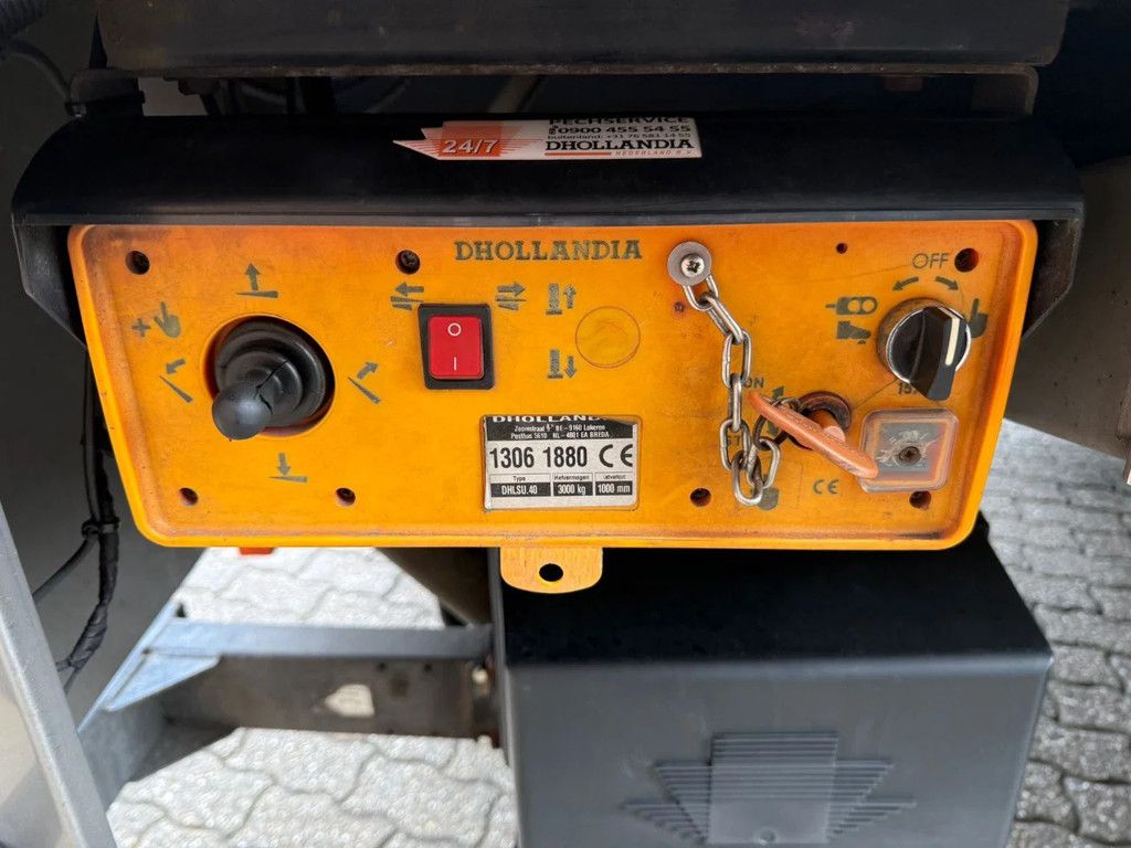 MAN TGS 26.320 EEV Koffer Stuuras AHK 3.000KG LBW 366.840 KM! NL Truck