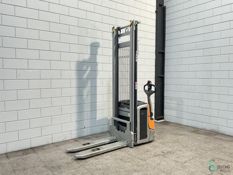 Stackers Electric Still EXV14C 2020