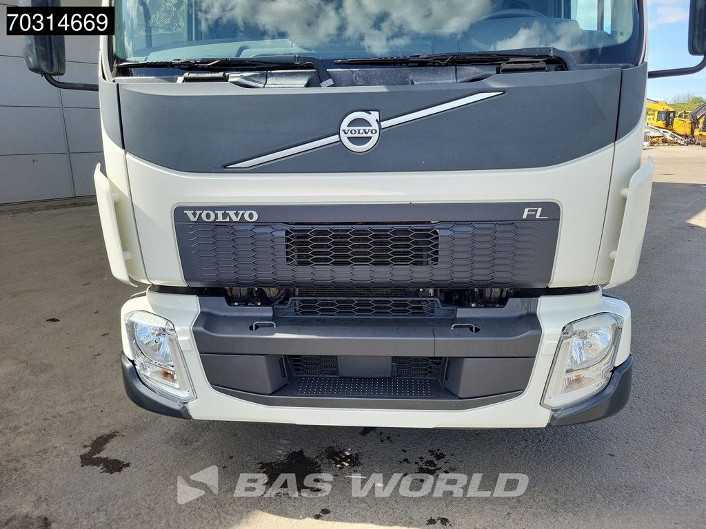 Volvo FL FL 210 4X2 12tonner 2500kg ladebordwand Automatic Euro 6
