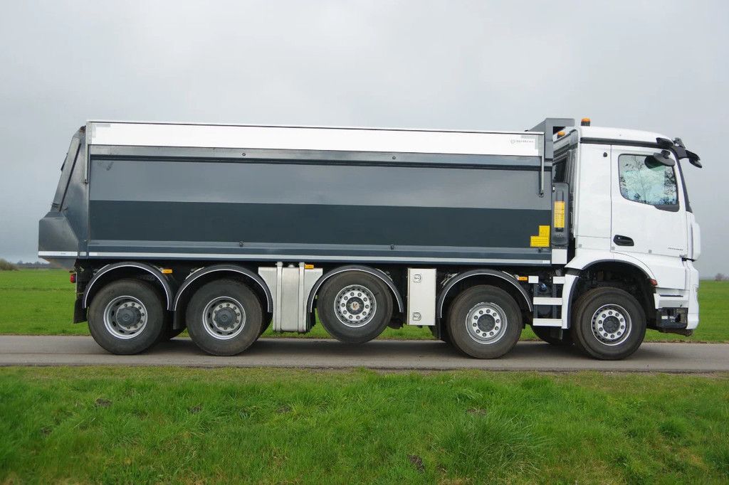 Mercedes-Benz AROCS 4945 49-tons 10x4 midlift met Hyva kipper