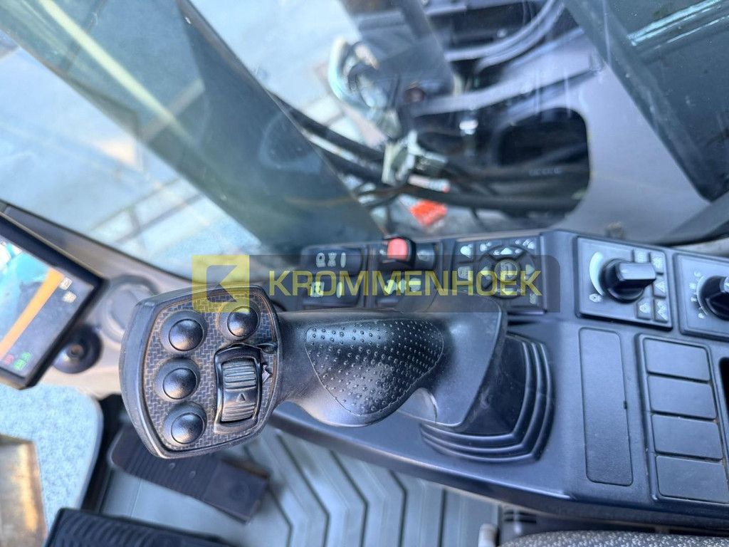 Volvo EW 180 E Tilt Rotator Steelwrist X20 KH9125