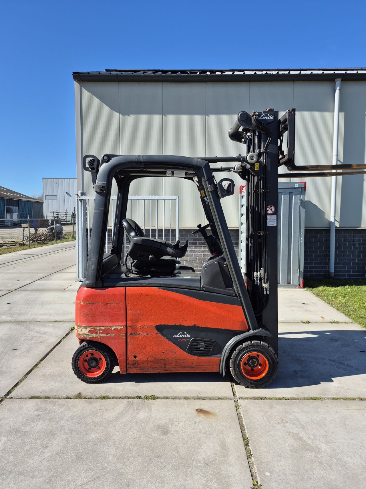 Linde E20PH-02 triplex sideshift 5.620mm bj 2014 accu 82%