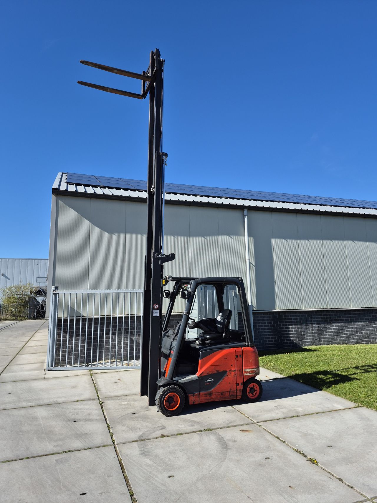 Linde E20PH-02 triplex sideshift 5.620mm bj 2014 accu 82%