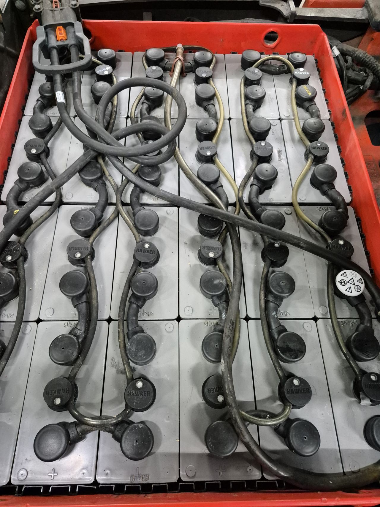 Linde E20PH-02 triplex sideshift 5.620mm bj 2014 accu 82%