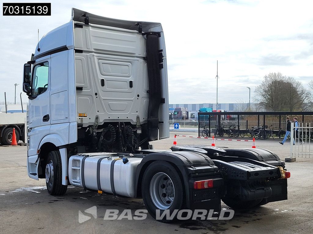 Mercedes Actros 1851 4X2 BigSpace Retarder 2xTanks ACC