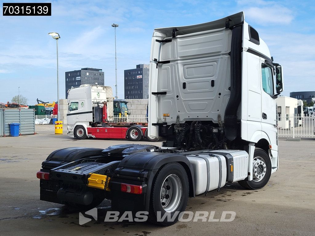 Mercedes Actros 1851 4X2 BigSpace Retarder 2xTanks ACC