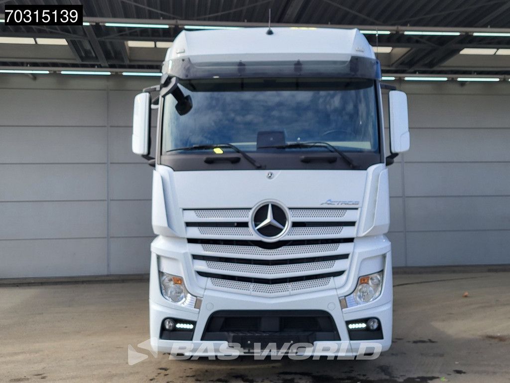 Mercedes Actros 1851 4X2 BigSpace Retarder 2xTanks ACC