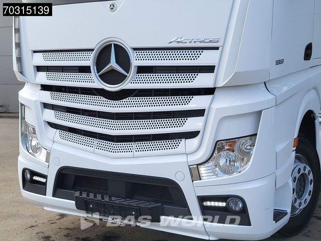 Mercedes Actros 1851 4X2 BigSpace Retarder 2xTanks ACC