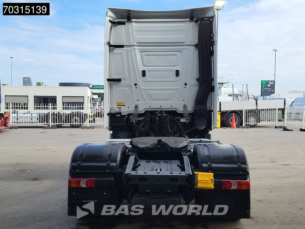 Mercedes Actros 1851 4X2 BigSpace Retarder 2xTanks ACC