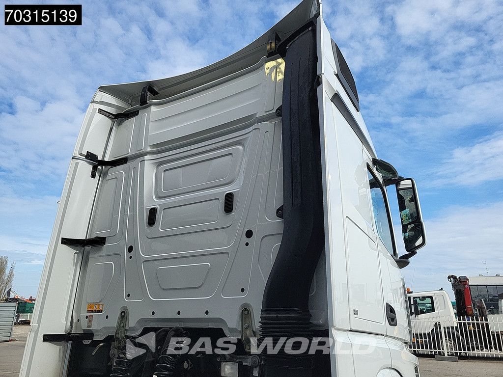 Mercedes Actros 1851 4X2 BigSpace Retarder 2xTanks ACC