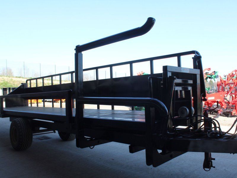 Selbstlader Ballenwagen