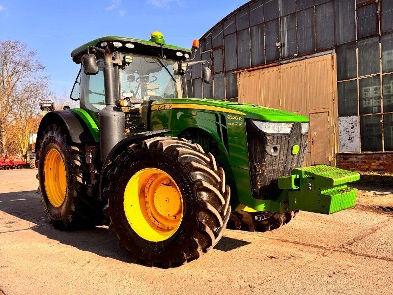 John Deere 8320 R