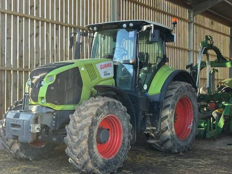 Claas AXION 800