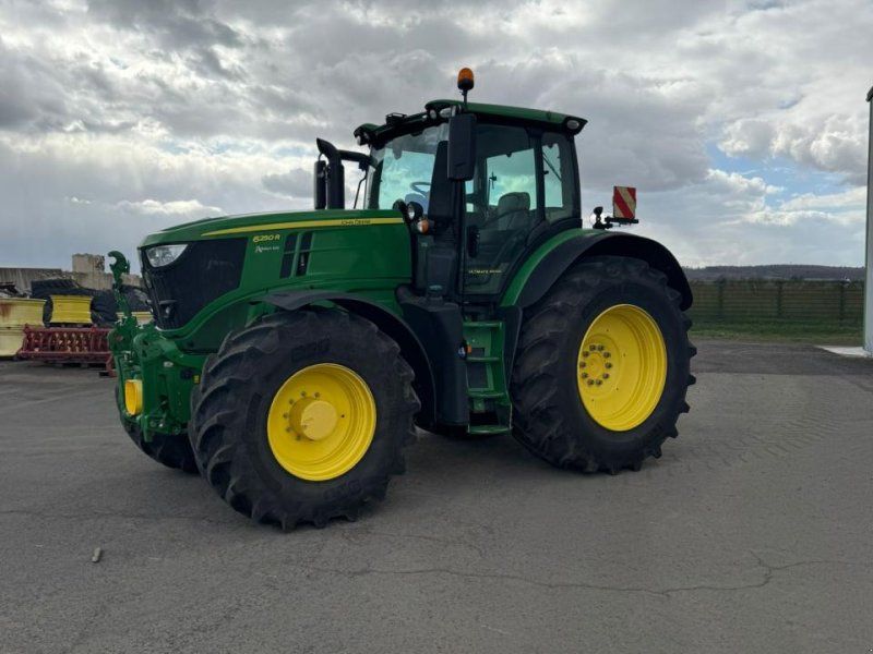 John Deere 6250R