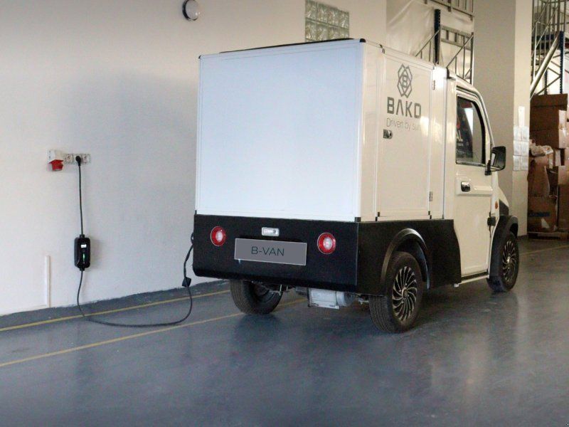 Bako B VAN