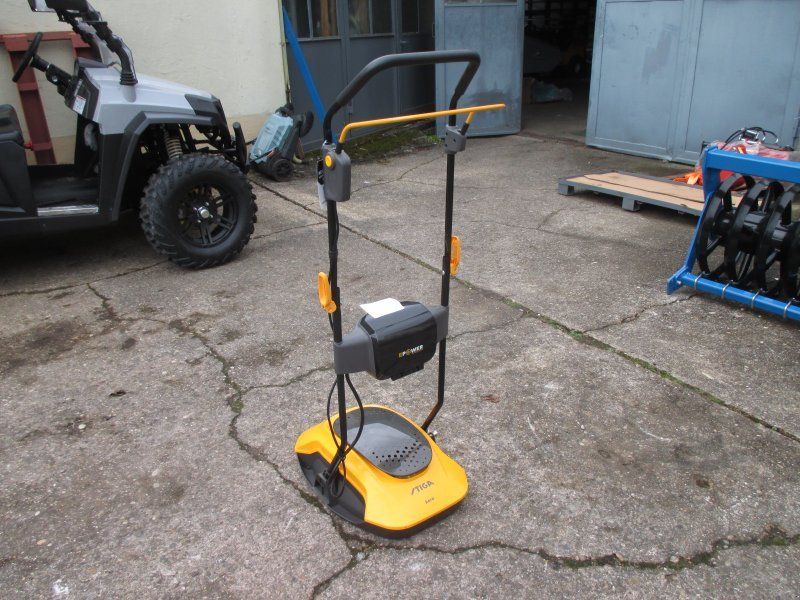 Stiga Aero 132 e nur Grundgerät(ohne Akkus und Ladegerät)