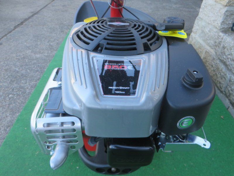 Eurosystems *ER* M250 mit Scheibenmähwerk; 3 Vor- und 2 Rückwärtsgänge