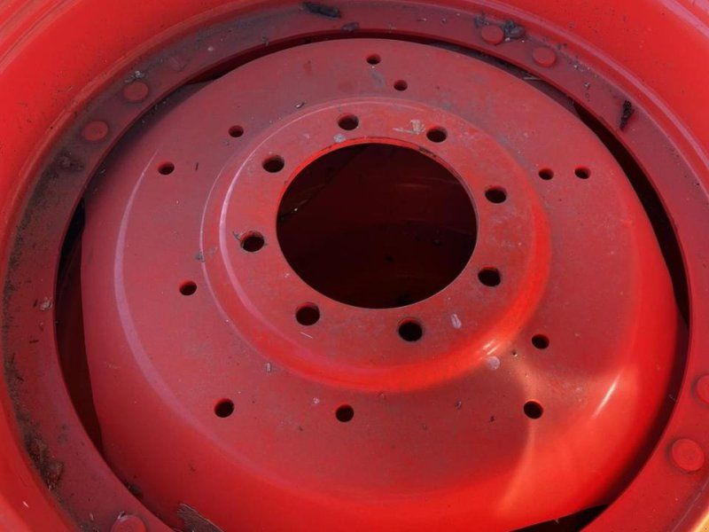 Fendt 460/85 R38 8 Loch Verstellfelge