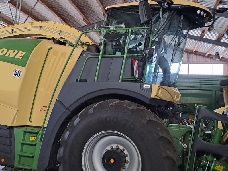 Krone BIG X 880