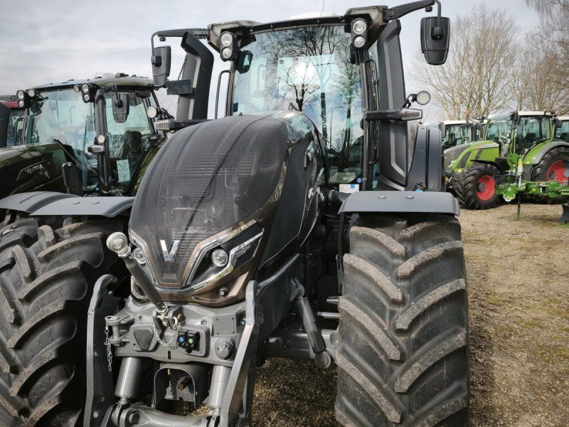 Valtra Q265