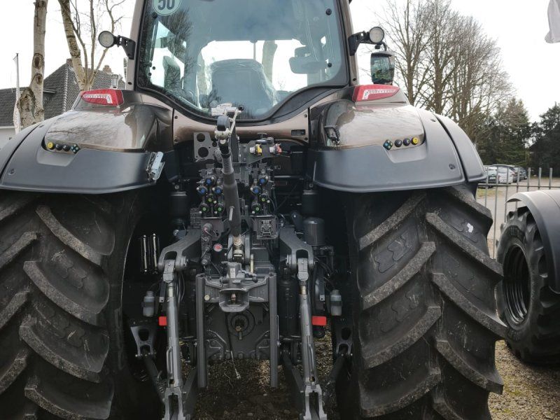 Valtra Q265