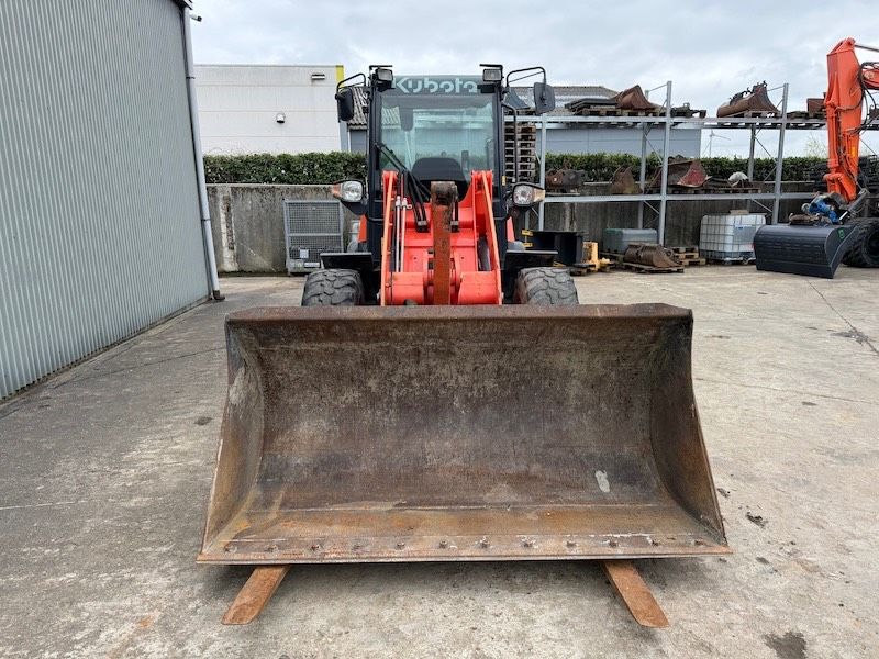 Kubota R 065