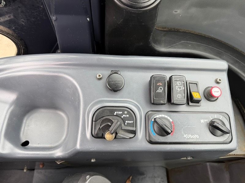 Kubota R 065