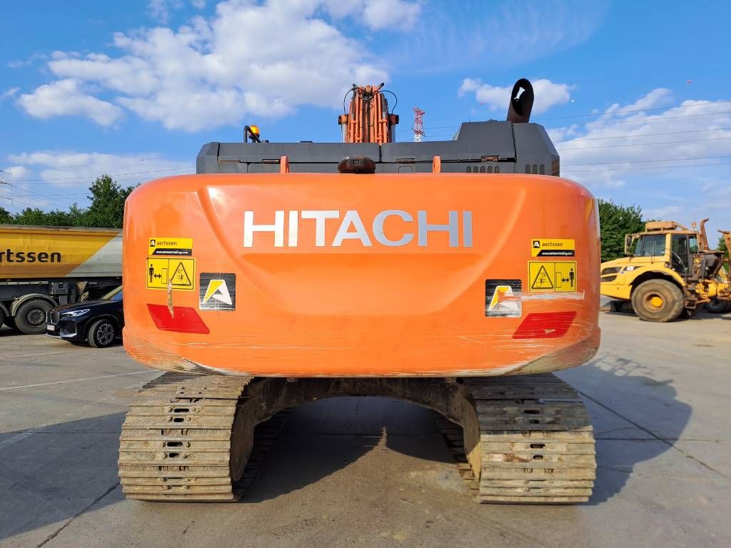 Hitachi ZX350LC-6 (+Trimble Earthworks GPS)